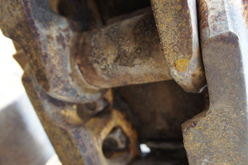 Komatsu D 155 A-1 - بلدوزر: صور 5 Komatsu D 155 A-1 - بلدوزر: صور 5