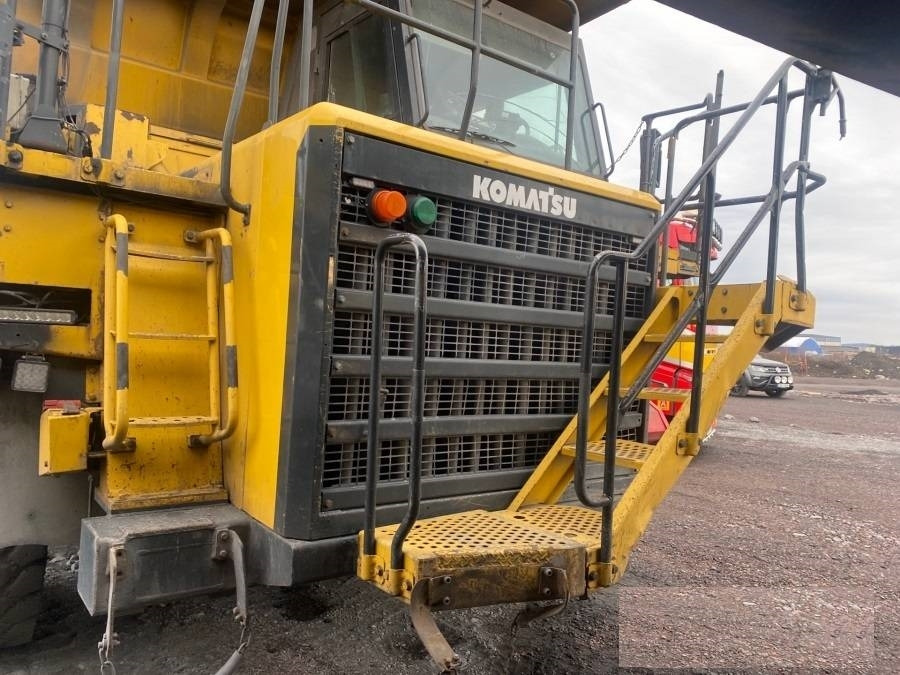 Komatsu HD405-7 - شاحنة قلابة للمحاجر: صور 4 Komatsu HD405-7 - شاحنة قلابة للمحاجر: صور 4