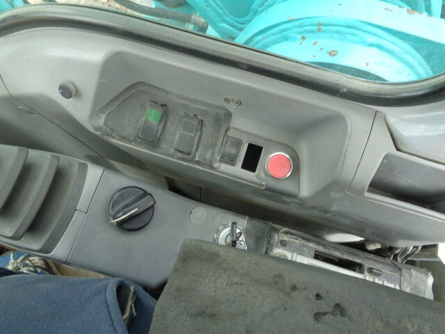 Kobelco SK250NLC - حفارات زحافة: صور 5 Kobelco SK250NLC - حفارات زحافة: صور 5