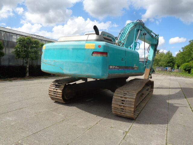 Kobelco SK250NLC - حفارات زحافة: صور 2 Kobelco SK250NLC - حفارات زحافة: صور 2