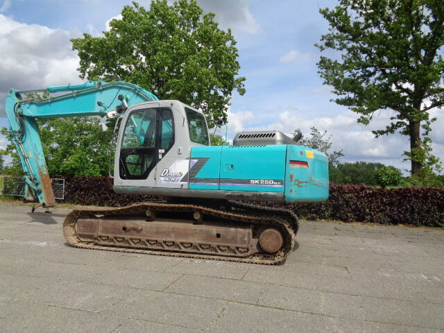 Kobelco SK250NLC - حفارات زحافة: صور 1 Kobelco SK250NLC - حفارات زحافة: صور 1