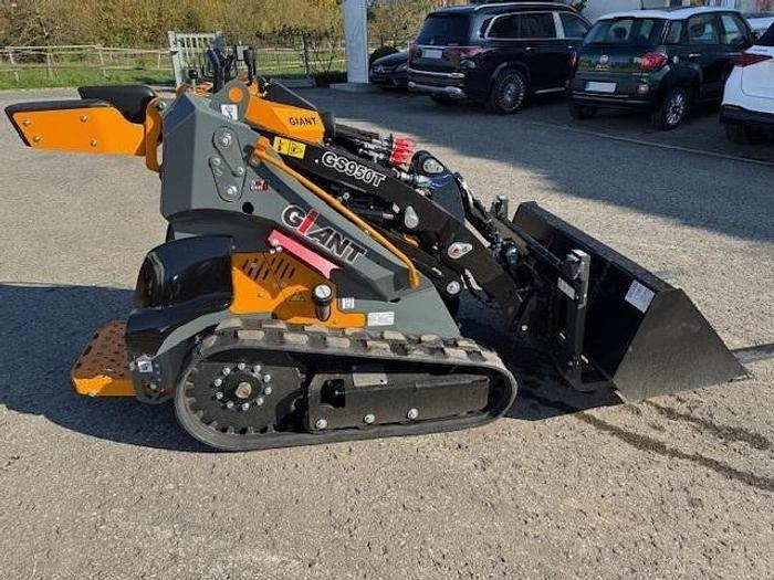 GiANT GS 950T - اللودر بعجل: صور 3 GiANT GS 950T - اللودر بعجل: صور 3