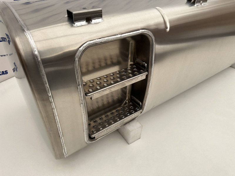 DAF New aluminum fuel tank 845L - خزان وقود - شاحنة: صور 5 DAF New aluminum fuel tank 845L - خزان وقود - شاحنة: صور 5