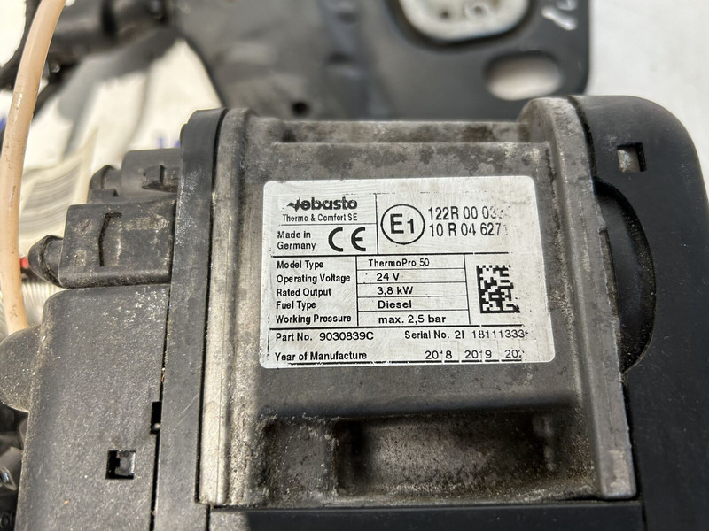 Mercedes-Benz 3.8kW - التدفئة / التهوية - شاحنة: صور 5 Mercedes-Benz 3.8kW - التدفئة / التهوية - شاحنة: صور 5