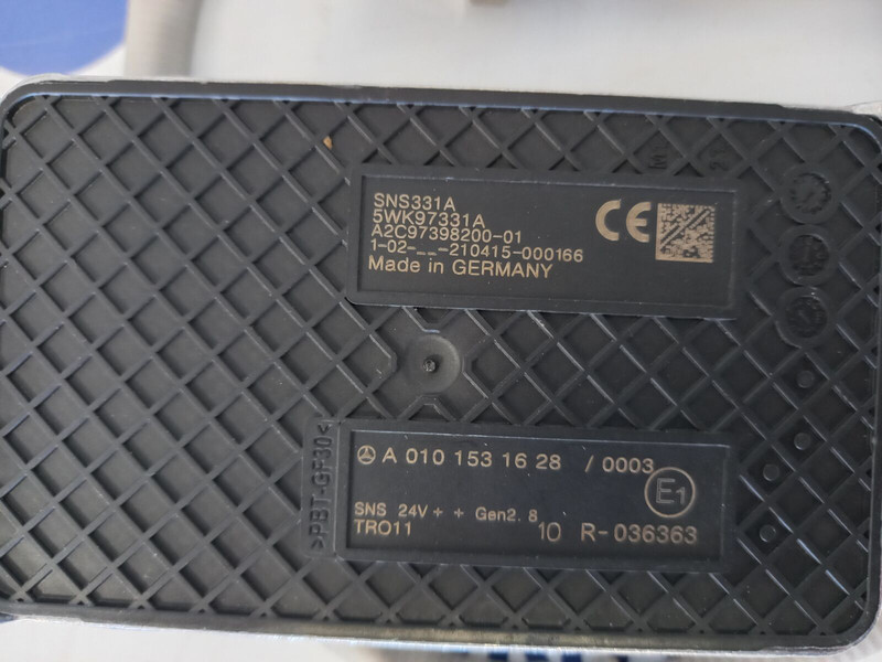 Mercedes-Benz NOX - مِکشاف - شاحنة: صور 4 Mercedes-Benz NOX - مِکشاف - شاحنة: صور 4