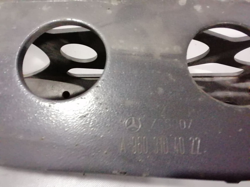 Mercedes-Benz - هيكل السيارة الخارجية - شاحنة: صور 3 Mercedes-Benz - هيكل السيارة الخارجية - شاحنة: صور 3