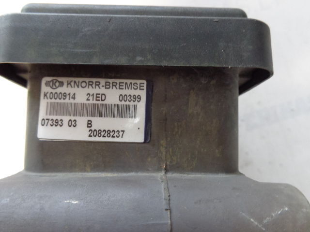 Volvo KNORR-BREMSE KNORR-BREMSE - صمام - شاحنة: صور 3 Volvo KNORR-BREMSE KNORR-BREMSE - صمام - شاحنة: صور 3