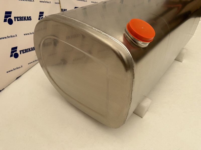 Volvo - خزان وقود - شاحنة: صور 3 Volvo - خزان وقود - شاحنة: صور 3