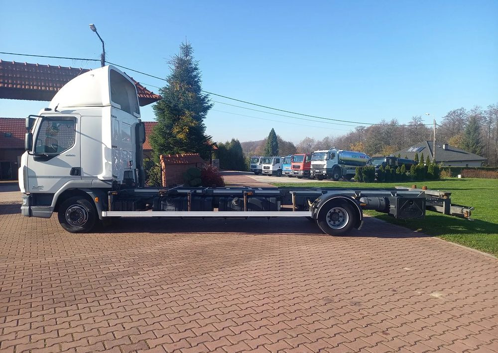 DAF 45 - شاحنات الحاويات / جسم علوي قابل للتغيير شاحنة: صور 3 DAF 45 - شاحنات الحاويات / جسم علوي قابل للتغيير شاحنة: صور 3