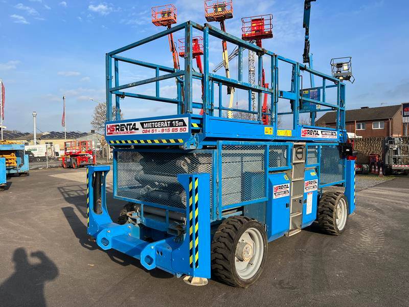 Genie GS4390 RT diesel 4x4 15m (1541) - رافعات مقصية: صور 3 Genie GS4390 RT diesel 4x4 15m (1541) - رافعات مقصية: صور 3