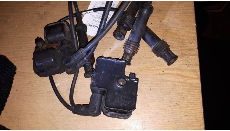 المحرك و قطع الغيار Bosch колпак свечи 15W263 катушка зажигания 08T199: صور 7
