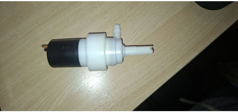 Hella 8TW 004 764-041 - قطع الغيار: صور 2 Hella 8TW 004 764-041 - قطع الغيار: صور 2