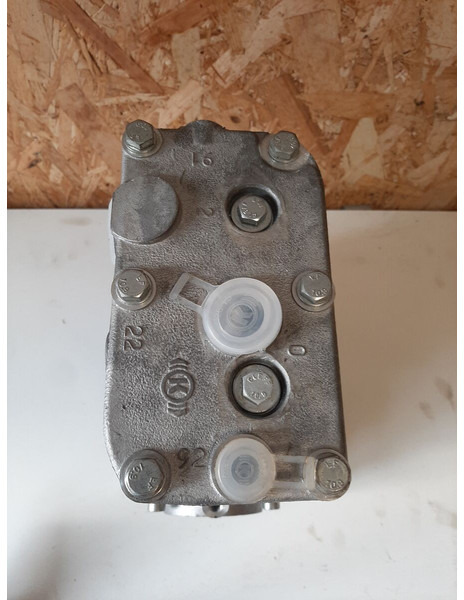 KNORR-BREMSE LP 4815 - المحرك و قطع الغيار: صور 3 KNORR-BREMSE LP 4815 - المحرك و قطع الغيار: صور 3