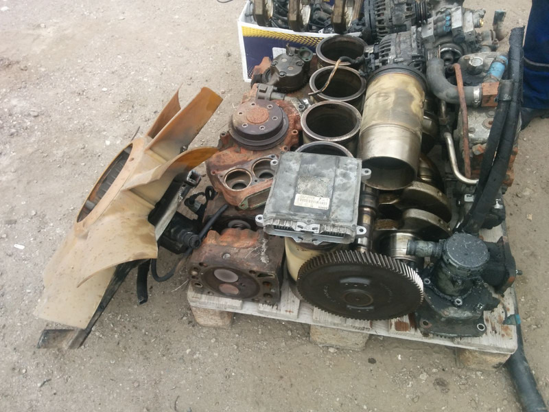 MAN E 2876 LOH 02 - المحرك و قطع الغيار: صور 5 MAN E 2876 LOH 02 - المحرك و قطع الغيار: صور 5