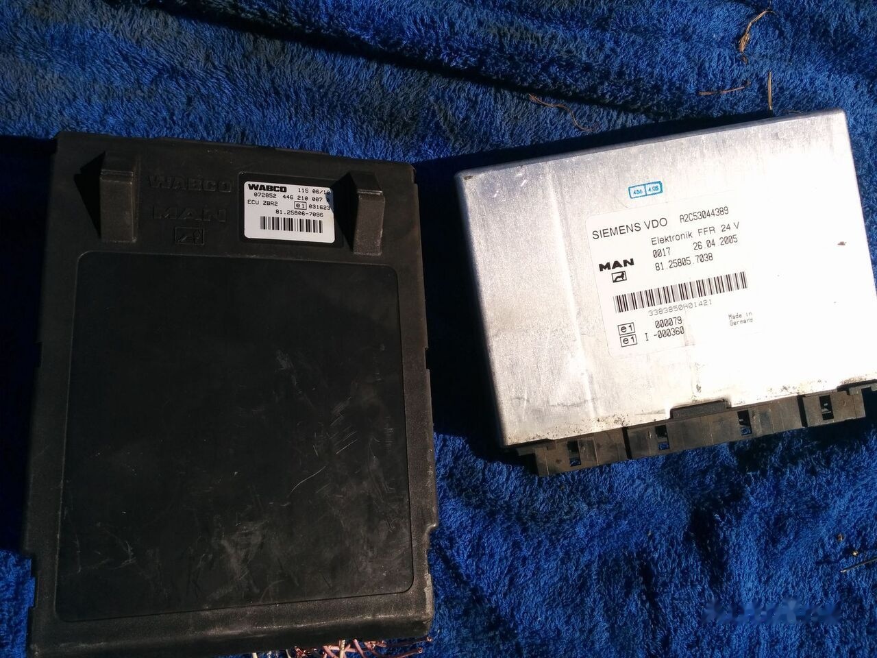 MAN VDO A2C53044389 . 81.25805.7038 .412.413.1.2. - كتلة التحكم - حافلة: صور 5 MAN VDO A2C53044389 . 81.25805.7038 .412.413.1.2. - كتلة التحكم - حافلة: صور 5