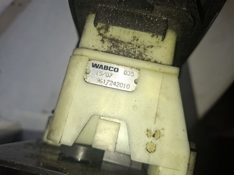 Scania Wabco 43/06 - أجزاء الفرامل: صور 5 Scania Wabco 43/06 - أجزاء الفرامل: صور 5