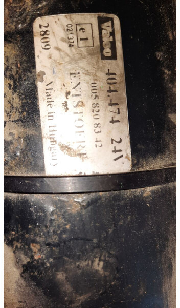 Setra BOSCH 039044245 - مساحة الزجاج الأمامي: صور 5 Setra BOSCH 039044245 - مساحة الزجاج الأمامي: صور 5