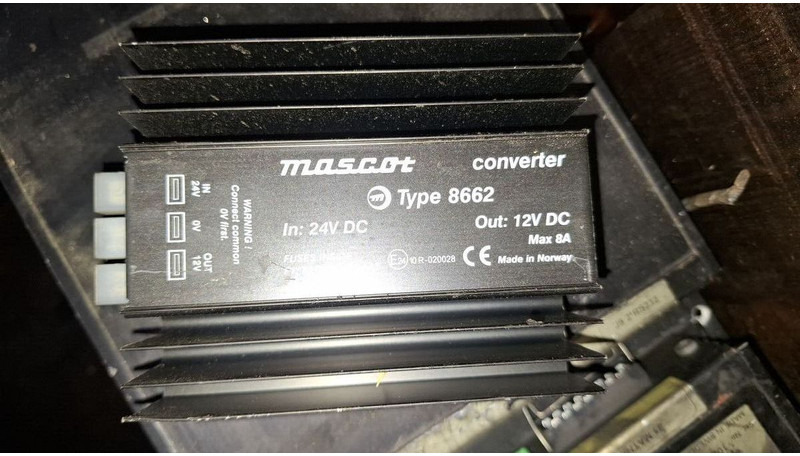 Volvo Blaupunkt BPA49 - كتلة التحكم: صور 5 Volvo Blaupunkt BPA49 - كتلة التحكم: صور 5