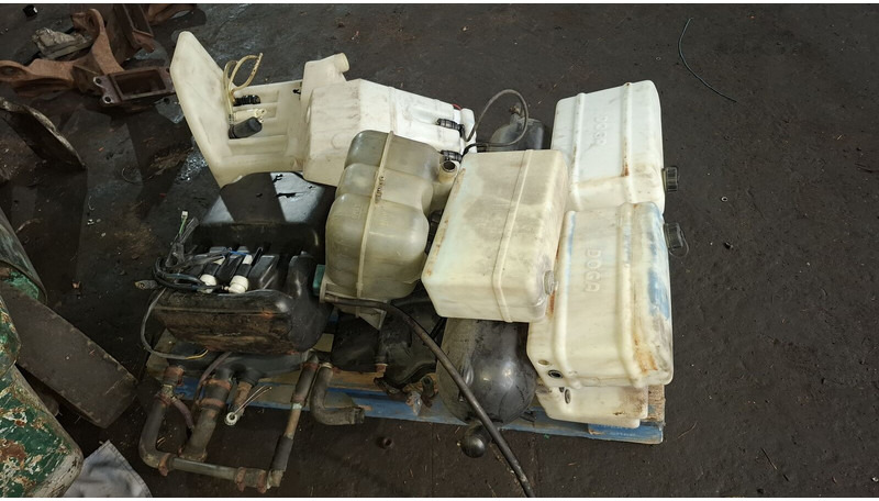 Volvo Scani - خزان التوسع: صور 2 Volvo Scani - خزان التوسع: صور 2