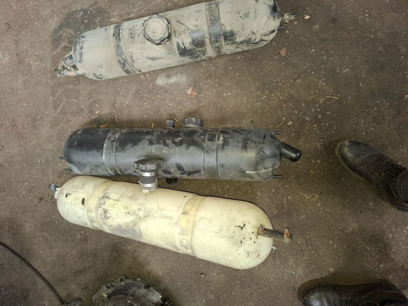 Volvo Scani - خزان التوسع: صور 3 Volvo Scani - خزان التوسع: صور 3