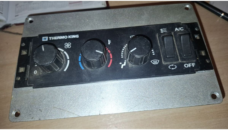 Volvo климат контроль Termo King. UWE. VIP2000 - كتلة التحكم: صور 1 Volvo климат контроль Termo King. UWE. VIP2000 - كتلة التحكم: صور 1