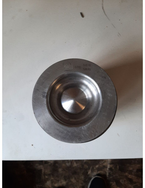 Volvo std 126.85 - المحرك و قطع الغيار: صور 3 Volvo std 126.85 - المحرك و قطع الغيار: صور 3