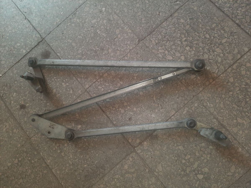 Volvo  - مساحة الزجاج الأمامي: صور 3 Volvo  - مساحة الزجاج الأمامي: صور 3