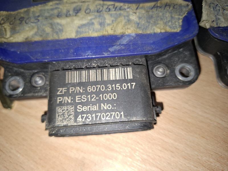 ZF 6070-054-023 - علبة التروس: صور 3 ZF 6070-054-023 - علبة التروس: صور 3
