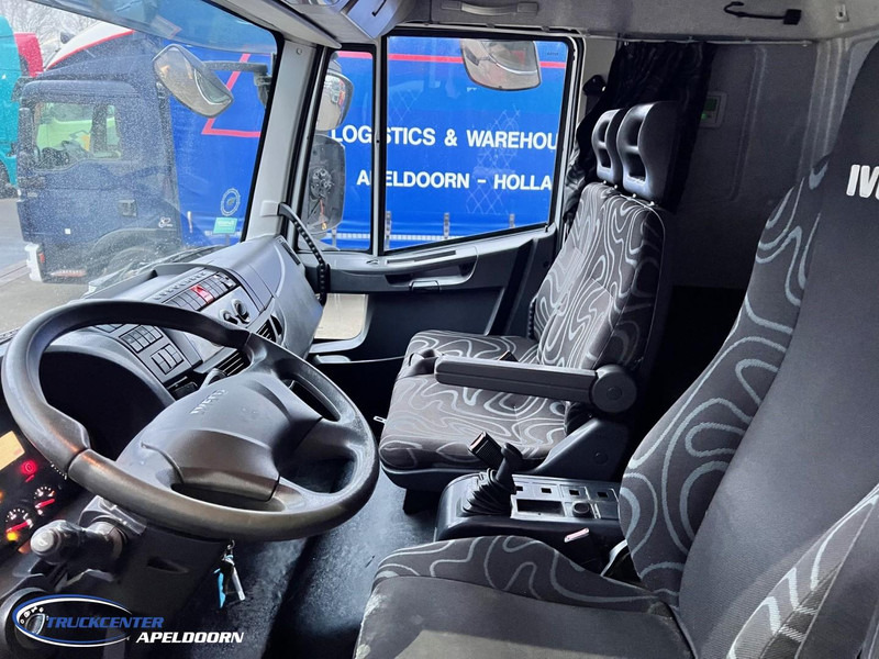 Iveco Eurocargo 150E28 175.650 km, AC, 3 Stoelen, 2000 kg lift, 6 Cilinder - بصندوق مغلق شاحنة: صور 5 Iveco Eurocargo 150E28 175.650 km, AC, 3 Stoelen, 2000 kg lift, 6 Cilinder - بصندوق مغلق شاحنة: صور 5