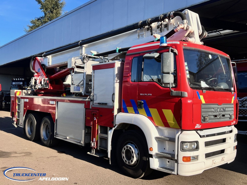 MAN TGA 26.350 Magirus ALP 320L = 32 meter, Waterpump, 6x4, Steel springs - شاحنة: صور 3 MAN TGA 26.350 Magirus ALP 320L = 32 meter, Waterpump, 6x4, Steel springs - شاحنة: صور 3