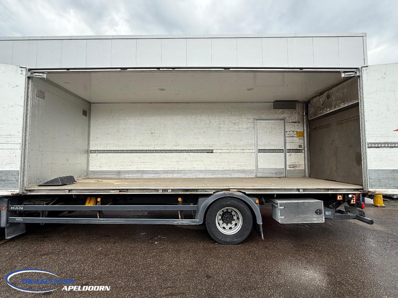 MAN TGM 19.290 Zijdeuren laadbak, 6 Cilinder, Slaapcabine, Euro 6 - بصندوق مغلق شاحنة: صور 2 MAN TGM 19.290 Zijdeuren laadbak, 6 Cilinder, Slaapcabine, Euro 6 - بصندوق مغلق شاحنة: صور 2