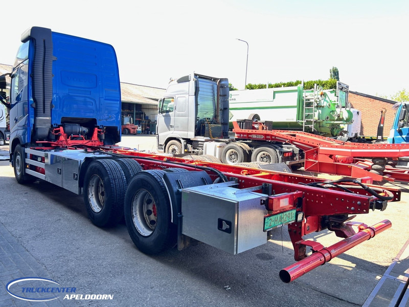 Volvo FH 540 6x4, Dual clutch, XL Globetrotter, PTO, Retarder - الشاسيه شاحنة: صور 4 Volvo FH 540 6x4, Dual clutch, XL Globetrotter, PTO, Retarder - الشاسيه شاحنة: صور 4