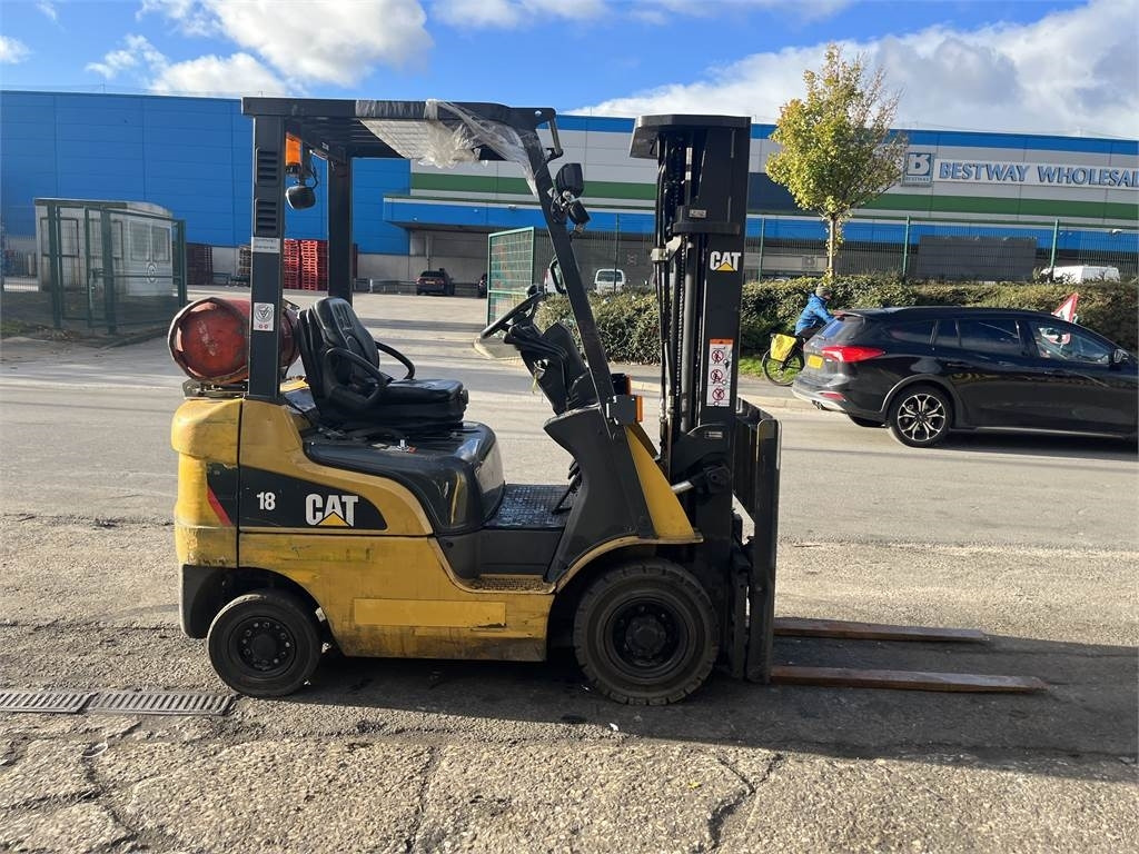 CAT GP18NT - رافعة شوكية تعمل بالغاز: صور 4 CAT GP18NT - رافعة شوكية تعمل بالغاز: صور 4