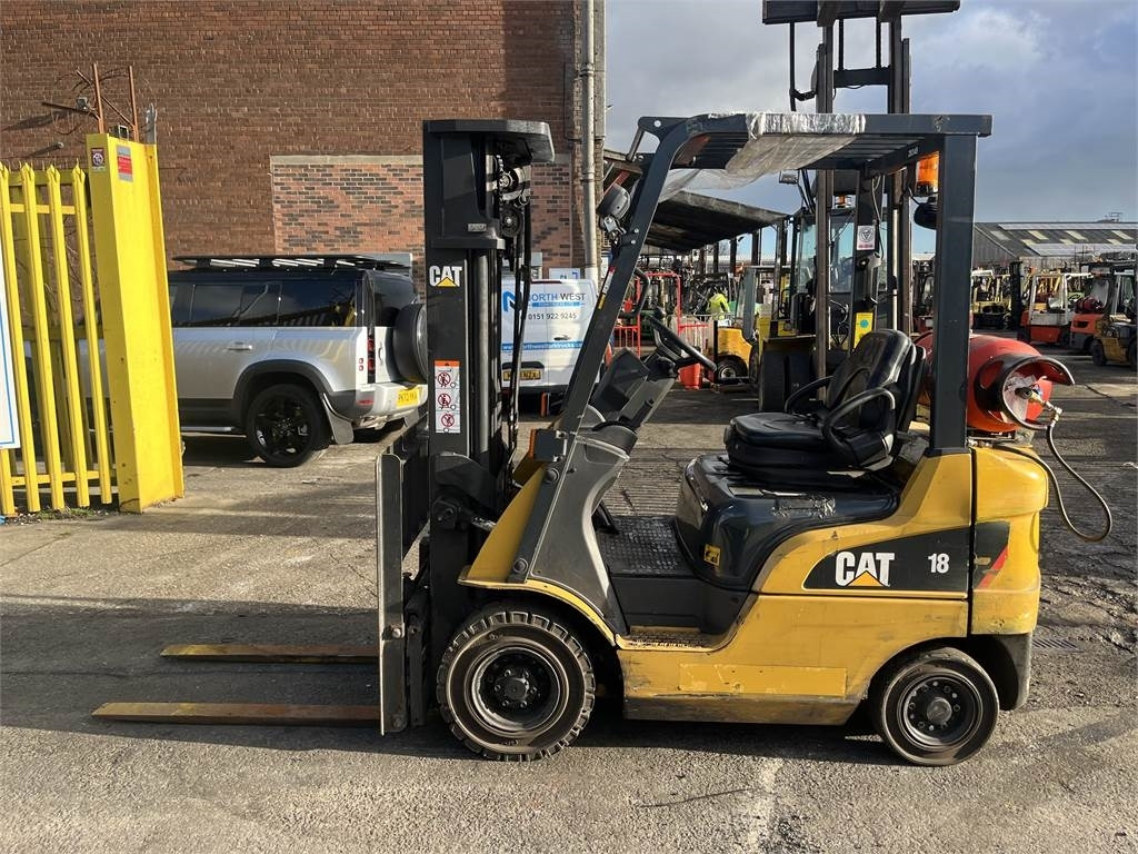 CAT GP18NT - رافعة شوكية تعمل بالغاز: صور 1 CAT GP18NT - رافعة شوكية تعمل بالغاز: صور 1