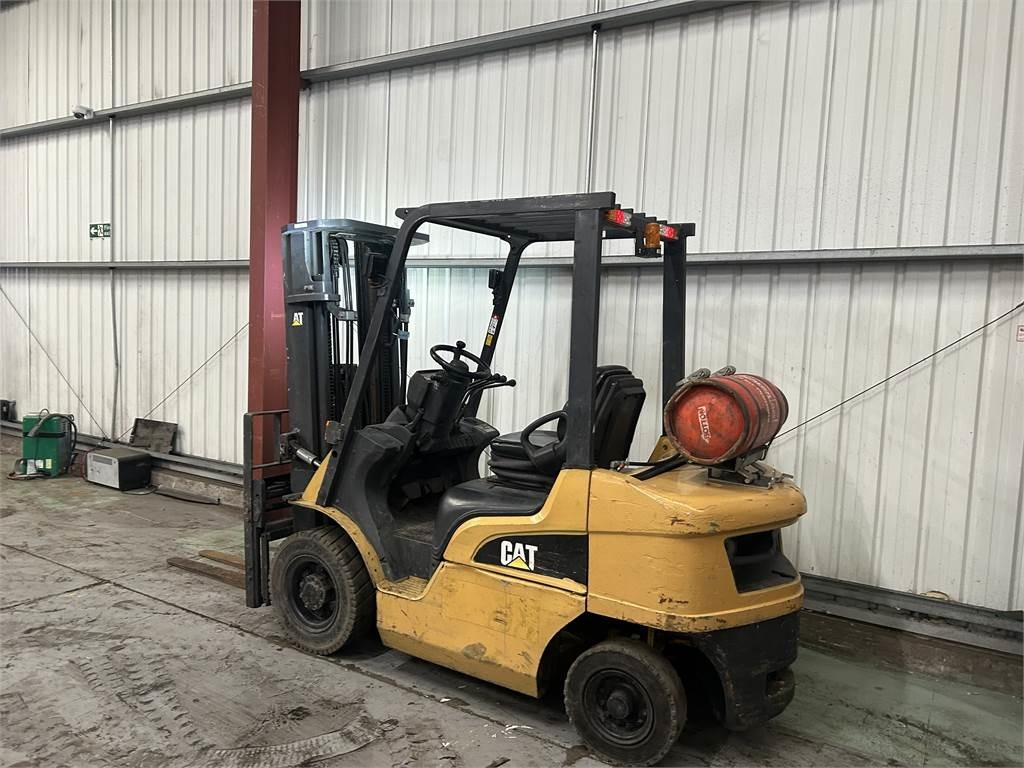 CAT GP25NT - رافعة شوكية تعمل بالغاز: صور 3 CAT GP25NT - رافعة شوكية تعمل بالغاز: صور 3