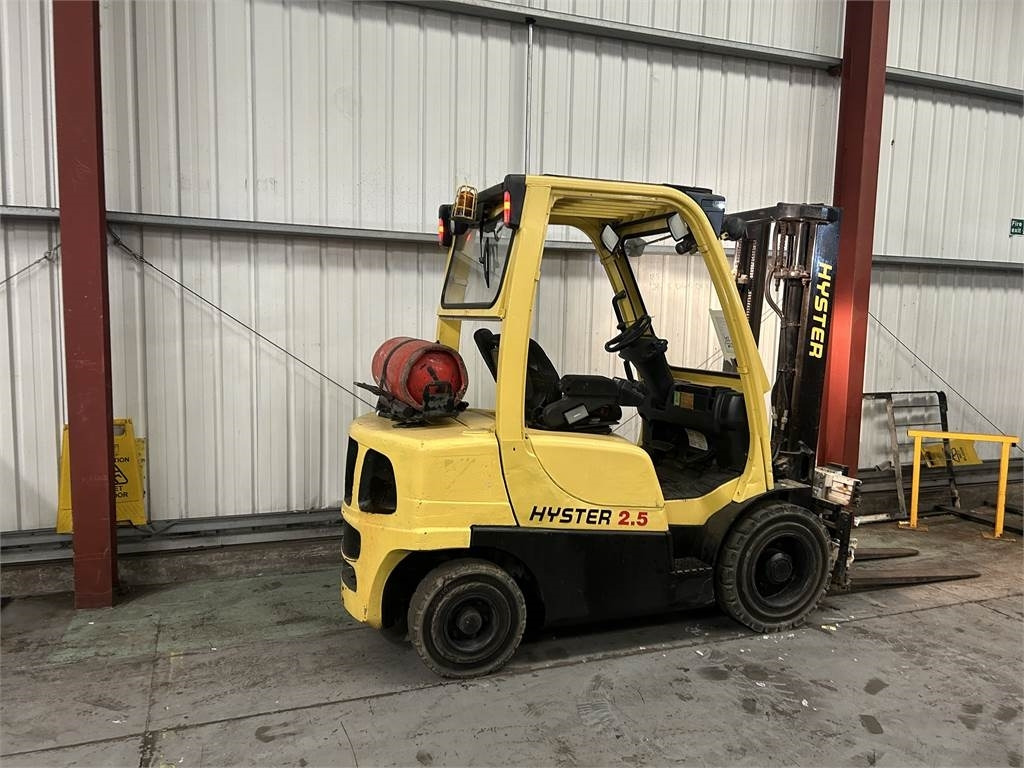 رافعة شوكية تعمل بالغاز Hyster H2.5FT: صور 6