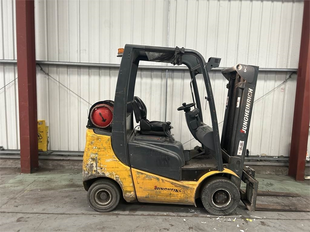 Jungheinrich TFG320 - رافعة شوكية تعمل بالغاز: صور 5 Jungheinrich TFG320 - رافعة شوكية تعمل بالغاز: صور 5