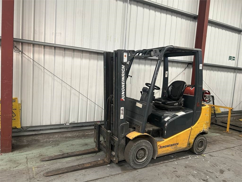 Jungheinrich TFG320 - رافعة شوكية تعمل بالغاز: صور 2 Jungheinrich TFG320 - رافعة شوكية تعمل بالغاز: صور 2
