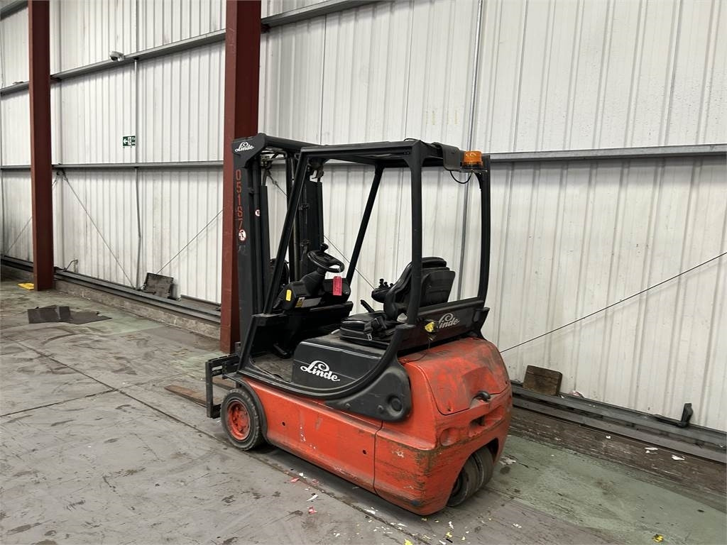Linde E16C-02 - رافعة شوكية كهربائية: صور 3 Linde E16C-02 - رافعة شوكية كهربائية: صور 3