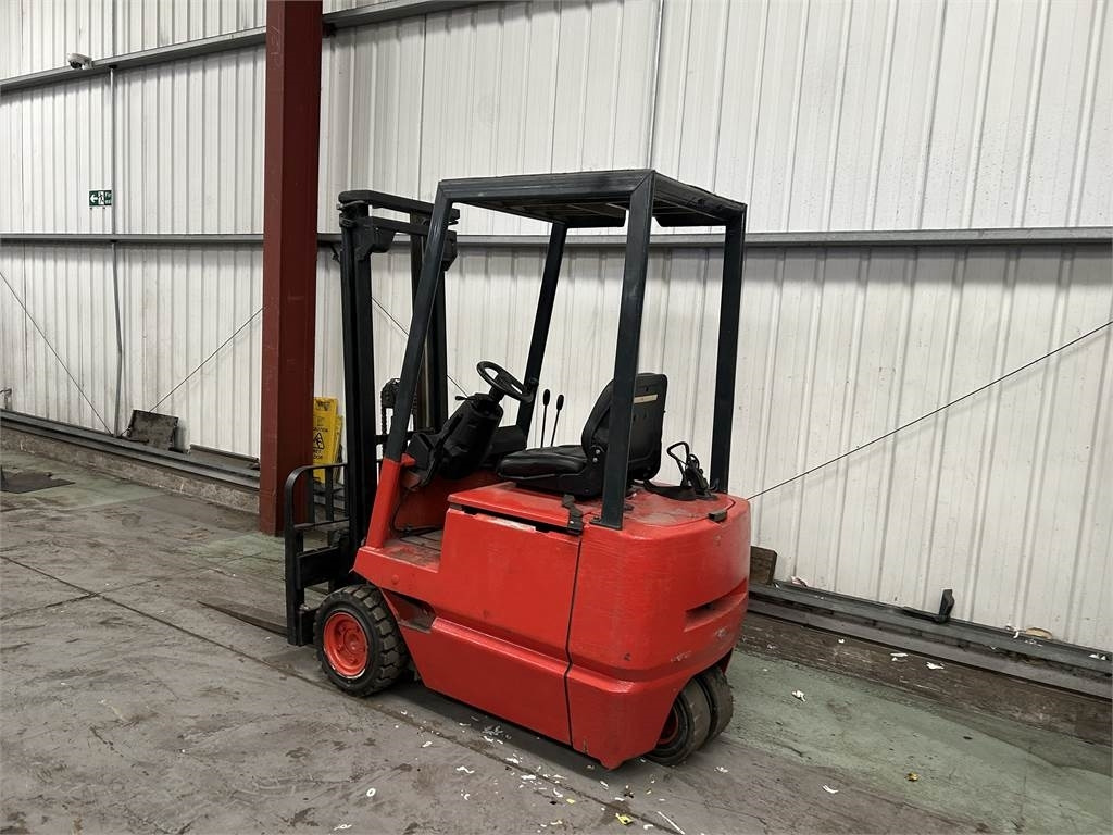 Linde E18 - رافعة شوكية كهربائية: صور 5 Linde E18 - رافعة شوكية كهربائية: صور 5