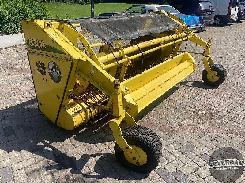 John Deere Pick-up 630A - معدات آلة حصاد: صور 3 John Deere Pick-up 630A - معدات آلة حصاد: صور 3