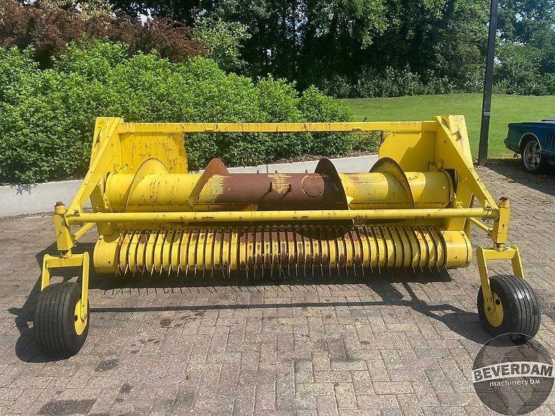 John Deere Pick-up 630 - معدات آلة حصاد: صور 3 John Deere Pick-up 630 - معدات آلة حصاد: صور 3