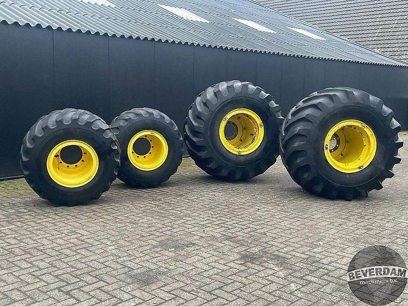 Tianli Terra Flotation 66X43.00R25 48X25.00R20 John Deer  - الإطارات - الآلات والماكينات الزراعية: صور 1 Tianli Terra Flotation 66X43.00R25 48X25.00R20 John Deer  - الإطارات - الآلات والماكينات الزراعية: صور 1