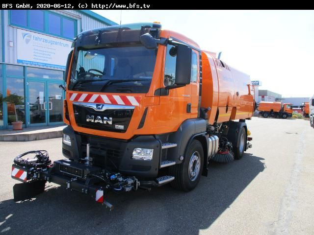 MAN TGS 18.400 4X2 BL Bucher OF 8000 RS Drehjet beid - سياره كنس شوارع: صور 1 MAN TGS 18.400 4X2 BL Bucher OF 8000 RS Drehjet beid - سياره كنس شوارع: صور 1