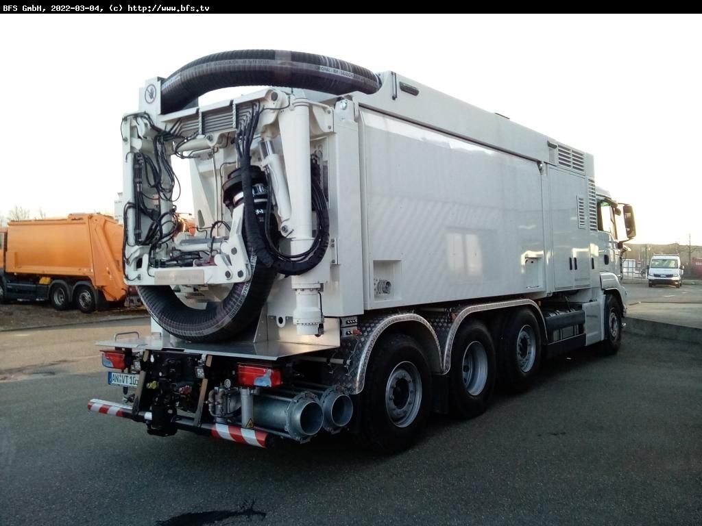 MAN TGS 35.510 8X4-4 BL RSP Saugbagger - فراغ شاحنة: صور 2 MAN TGS 35.510 8X4-4 BL RSP Saugbagger - فراغ شاحنة: صور 2