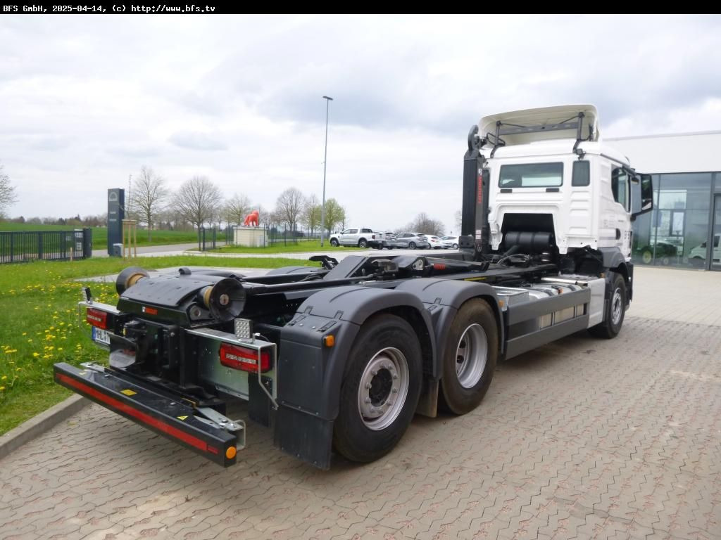 MAN TGS (TG3) 26.520 6x2-4 BL CH HIAB - شاحنة ذات الخطاف: صور 2 MAN TGS (TG3) 26.520 6x2-4 BL CH HIAB - شاحنة ذات الخطاف: صور 2