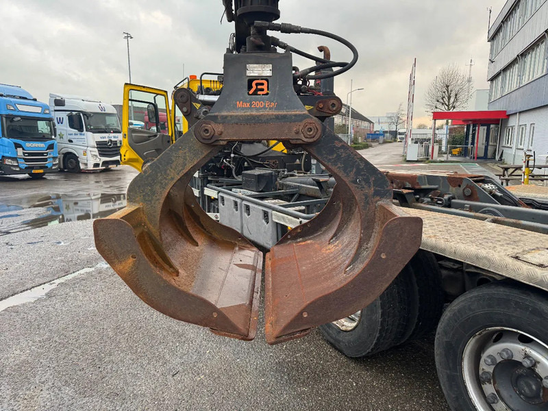 DAF CF 75.310 6X2 EURO 5 HMF 1244 Z2 + REMOTE + HIAB 17T HOOK - شاحنة كرين: صور 5 DAF CF 75.310 6X2 EURO 5 HMF 1244 Z2 + REMOTE + HIAB 17T HOOK - شاحنة كرين: صور 5
