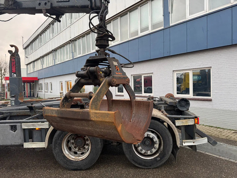 DAF CF 75.310 6X2 EURO 5 HMF 1244 Z2 + REMOTE + HIAB 17T HOOK - شاحنة كرين: صور 4 DAF CF 75.310 6X2 EURO 5 HMF 1244 Z2 + REMOTE + HIAB 17T HOOK - شاحنة كرين: صور 4