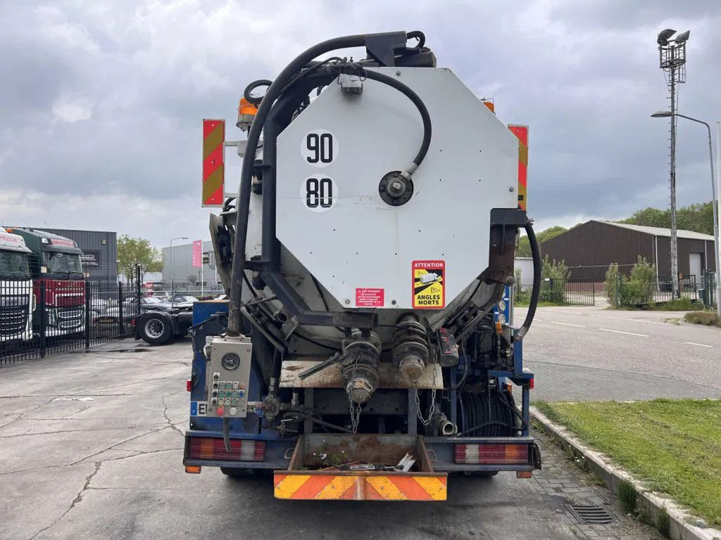 DAF CF 85.380 6X4 VACUUM CLEANER - FULL STEEL - فراغ شاحنة: صور 3 DAF CF 85.380 6X4 VACUUM CLEANER - FULL STEEL - فراغ شاحنة: صور 3