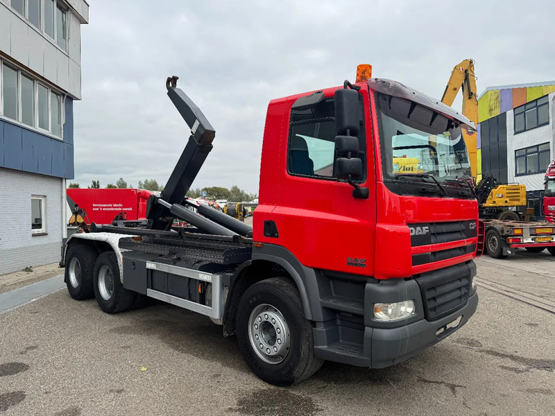 DAF CF 85.430 6X4 EURO 3 FULL STEEL VDL 25 TON - شاحنة ذات الخطاف: صور 5 DAF CF 85.430 6X4 EURO 3 FULL STEEL VDL 25 TON - شاحنة ذات الخطاف: صور 5